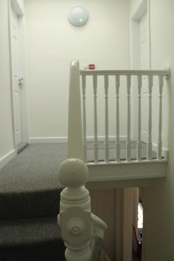 Spacious & Pet-Friendly 1Br Apt In Heywood Apartment ภายนอก รูปภาพ